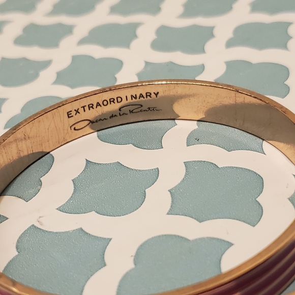 Oscar de la Renta Extraordinary Pink Enamel Gold plated 2 Bangle - Picture 6 of 7